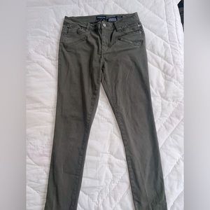 Kenneth Cole size 6 Jess Skinny Jean